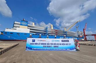 Dự án nhà máy điện gió Sóc Trăng 7 – giai đoạn 2: Lô thiết bị turbine đầu tiên cập cảng, sẵn sàng cho giai đoạn lắp đặt